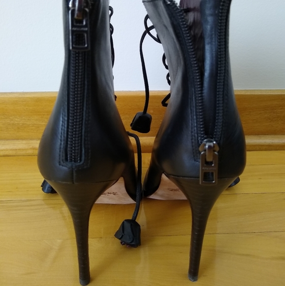 Coach Leather Heels - Picture 7 of 8